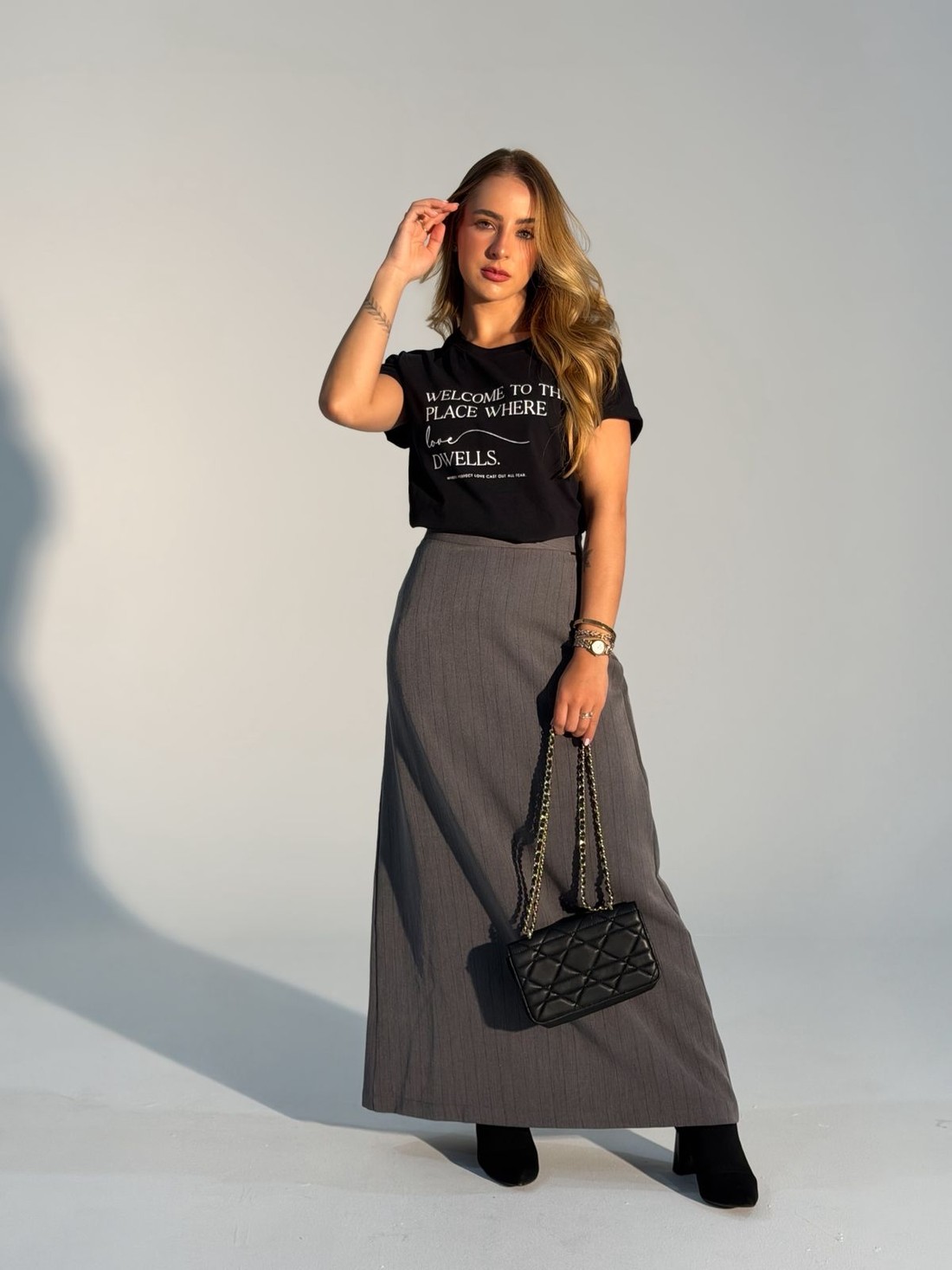 T-shirt Feminina Maju Cor Preta