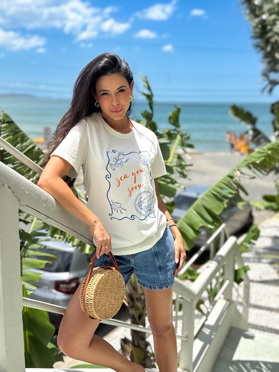 T-shirt Feminina Soon Fundo do Mar Cor Off White
