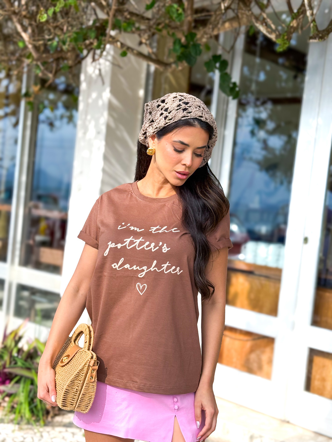 Camiseta T-shirt feminina Gabriela cor cacau