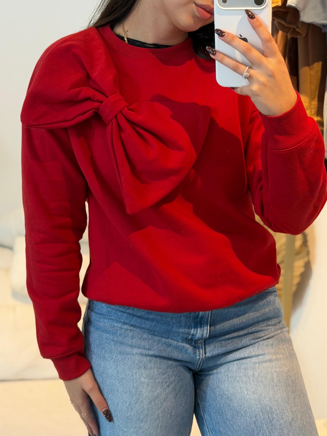 Moletom Adriana de Laço no ombro vermelho Moletom Adriana de Laço no ombro vermelho