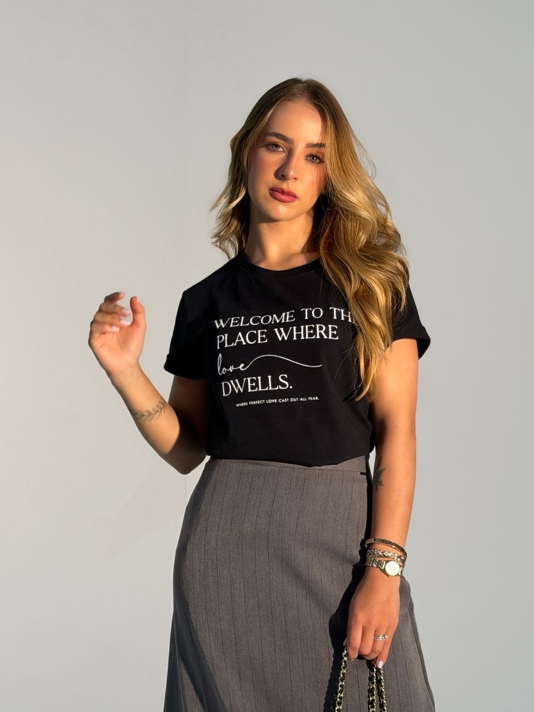 T-shirt Feminina Maju Cor Preta