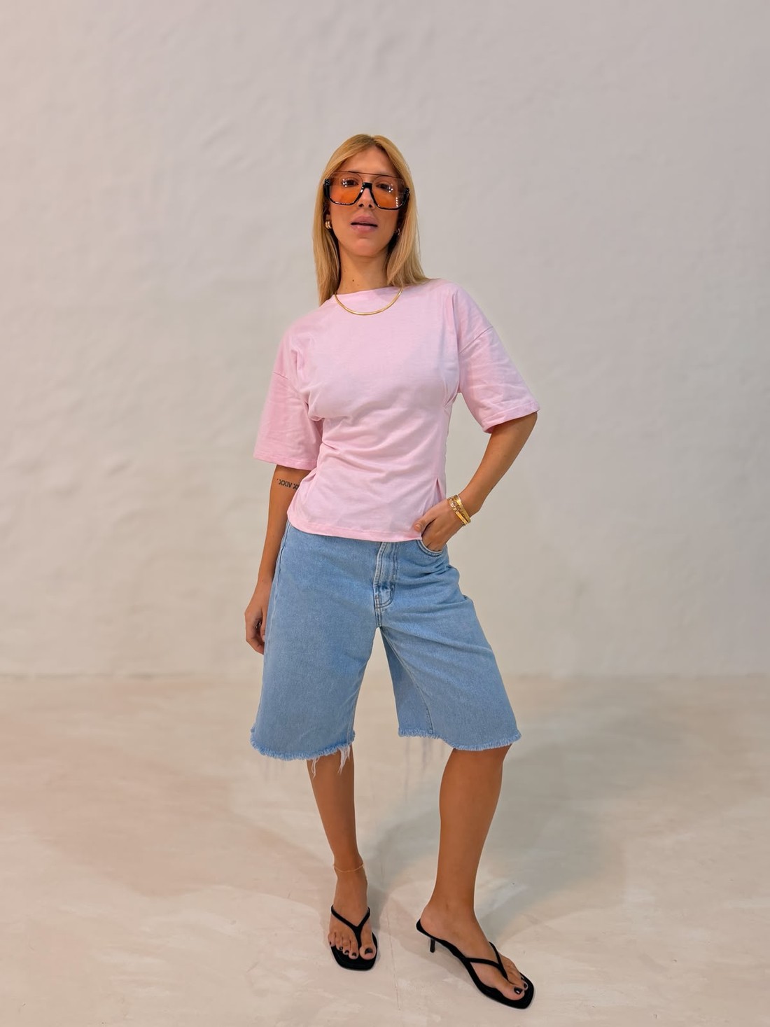 Blusa Amanda detalhe trapeado cor rosa claro Blusa Amanda detalhe trapeado cor rosa claro