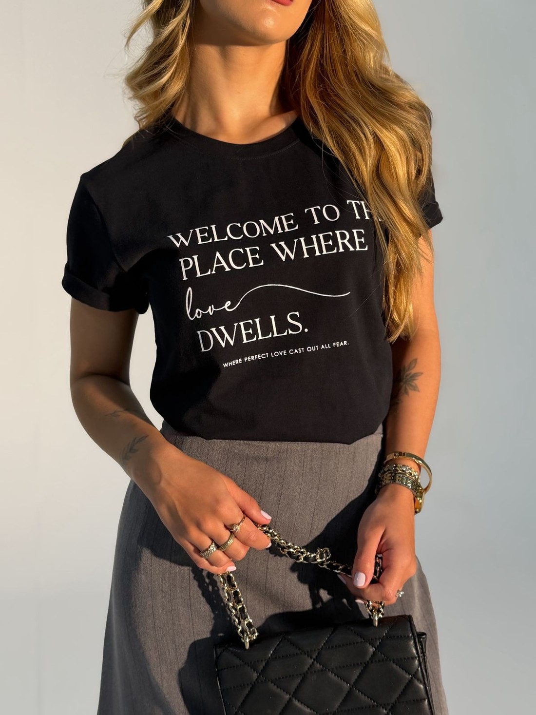 T-shirt Feminina Maju Cor Preta