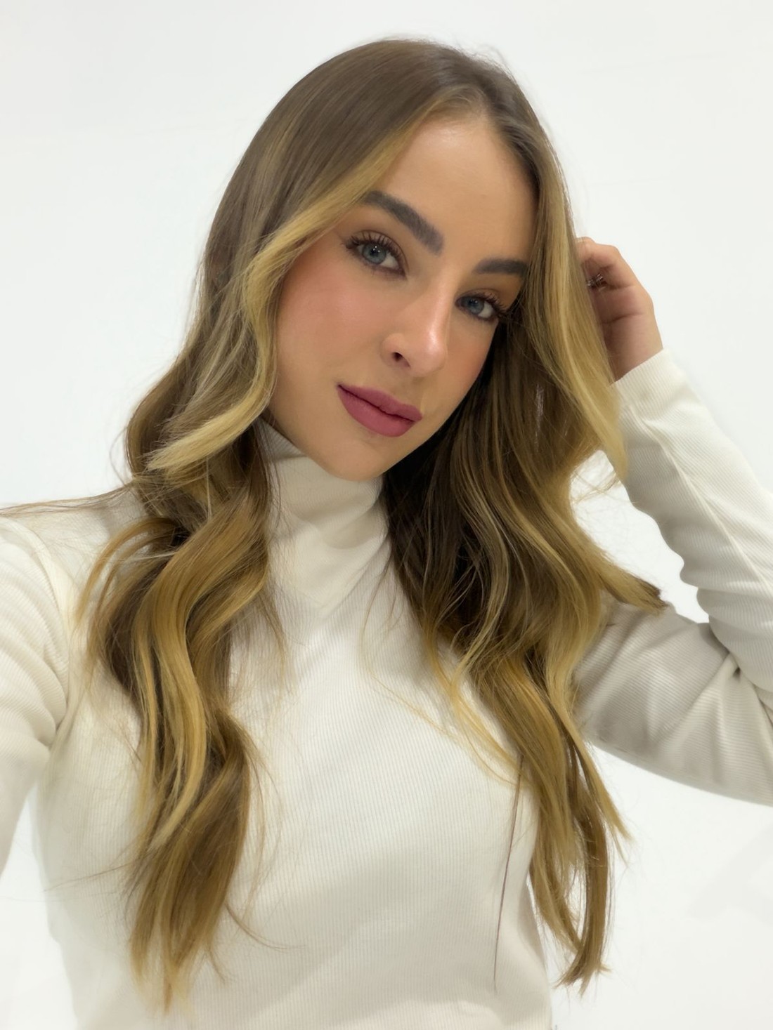 Blusa Feminina Lorena Gola Alta Off White