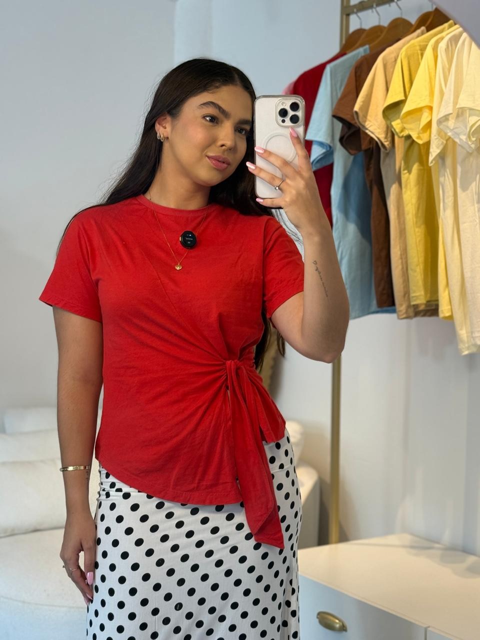 T-shirt Feminina Paloma Detalhe Frontal Transpassado Vermelha