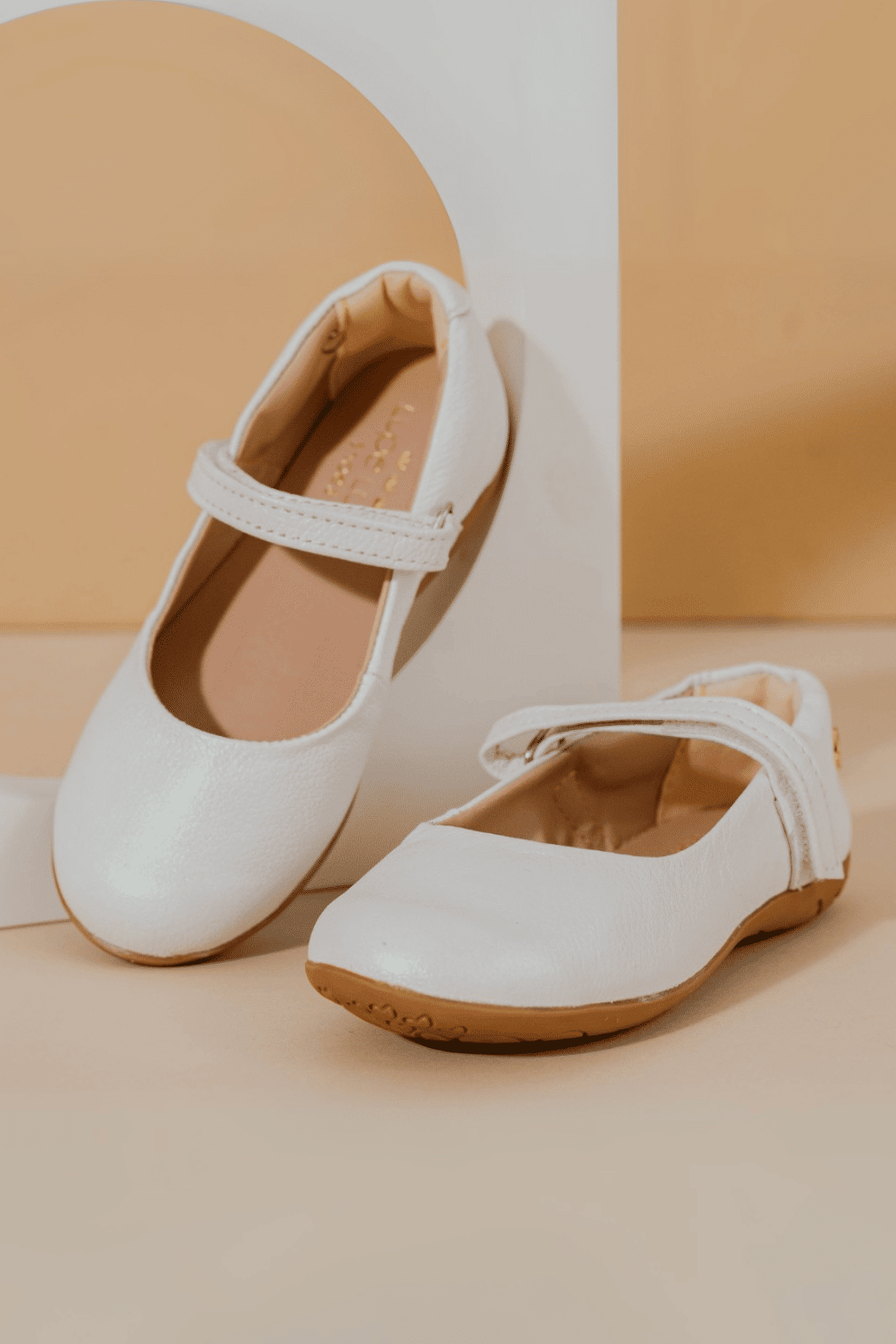 SAPATILHA INFANTIL SOFIA BRANCO FURTACOR SAPATILHA INFANTIL SOFIA BRANCO FURTACOR