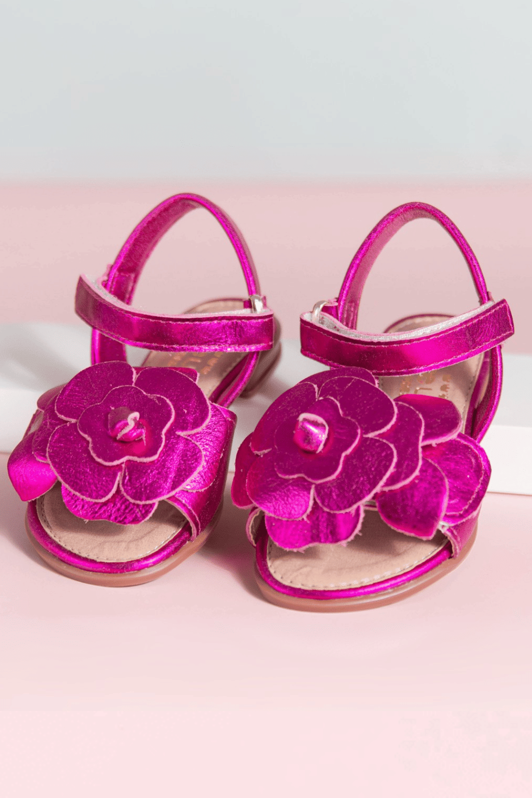 SANDÁLIA INFANTIL MARIA FLOR ROSA PINK METALIZADO SANDÁLIA INFANTIL MARIA FLOR ROSA PINK METALIZADO