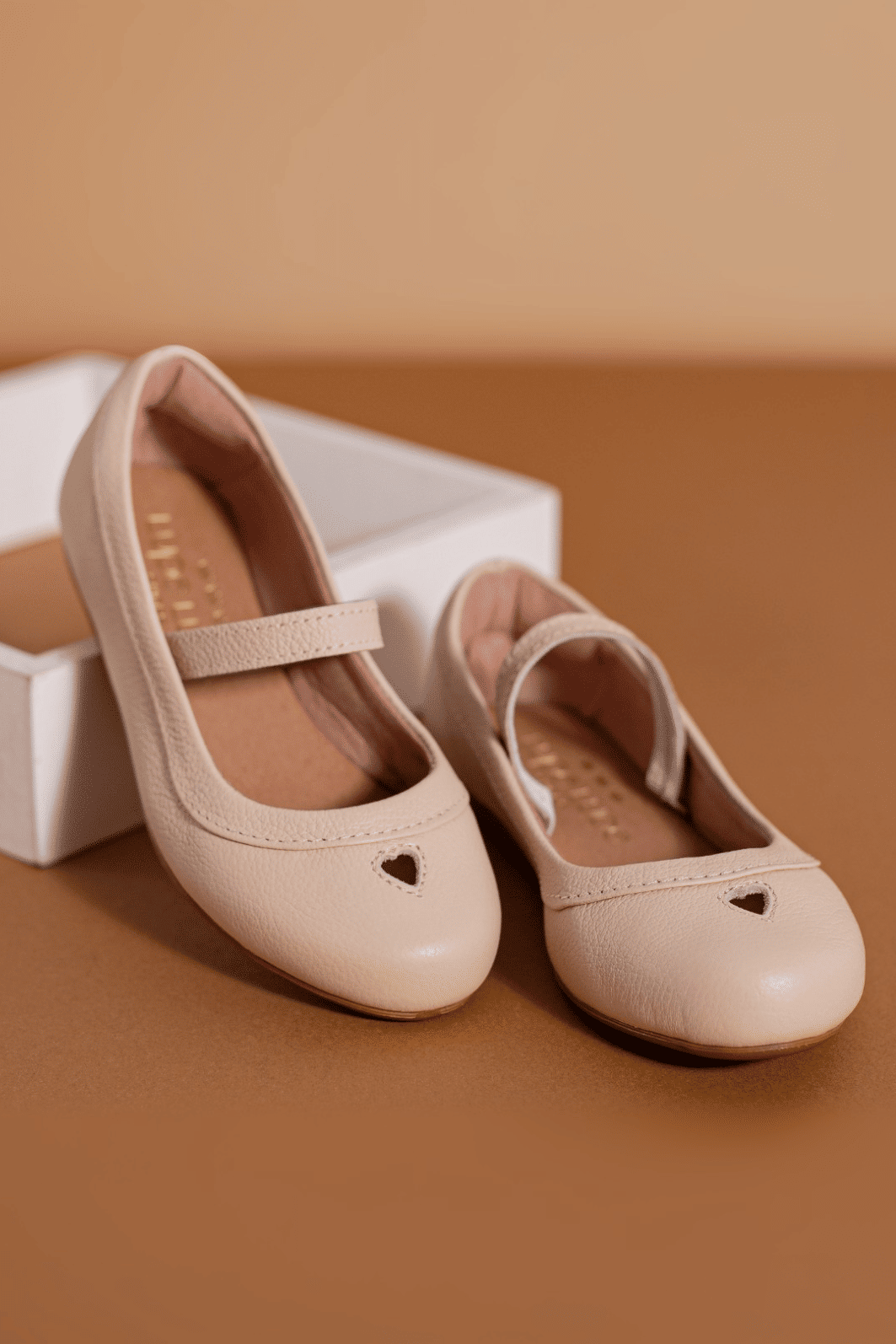 SAPATILHA INFANTIL CORA OFFWHITE SAPATILHA INFANTIL CORA OFFWHITE