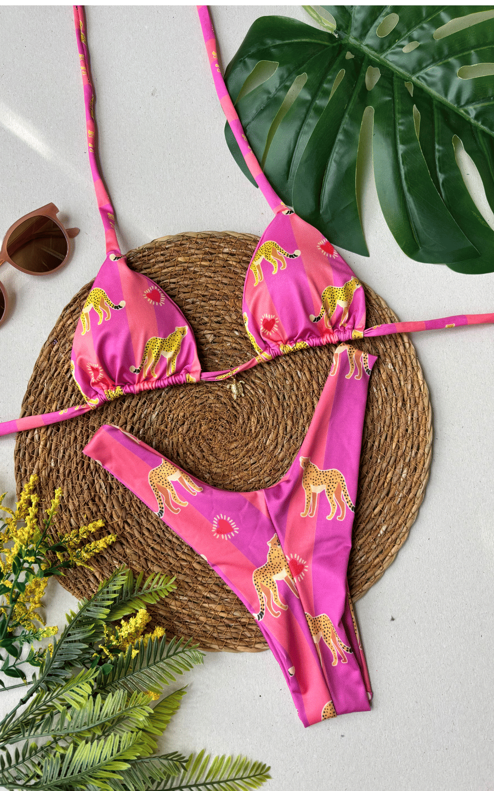 Biquíni Guarda Cortininha e Asa delta Biquíni Guarda Cortininha e Asa delta