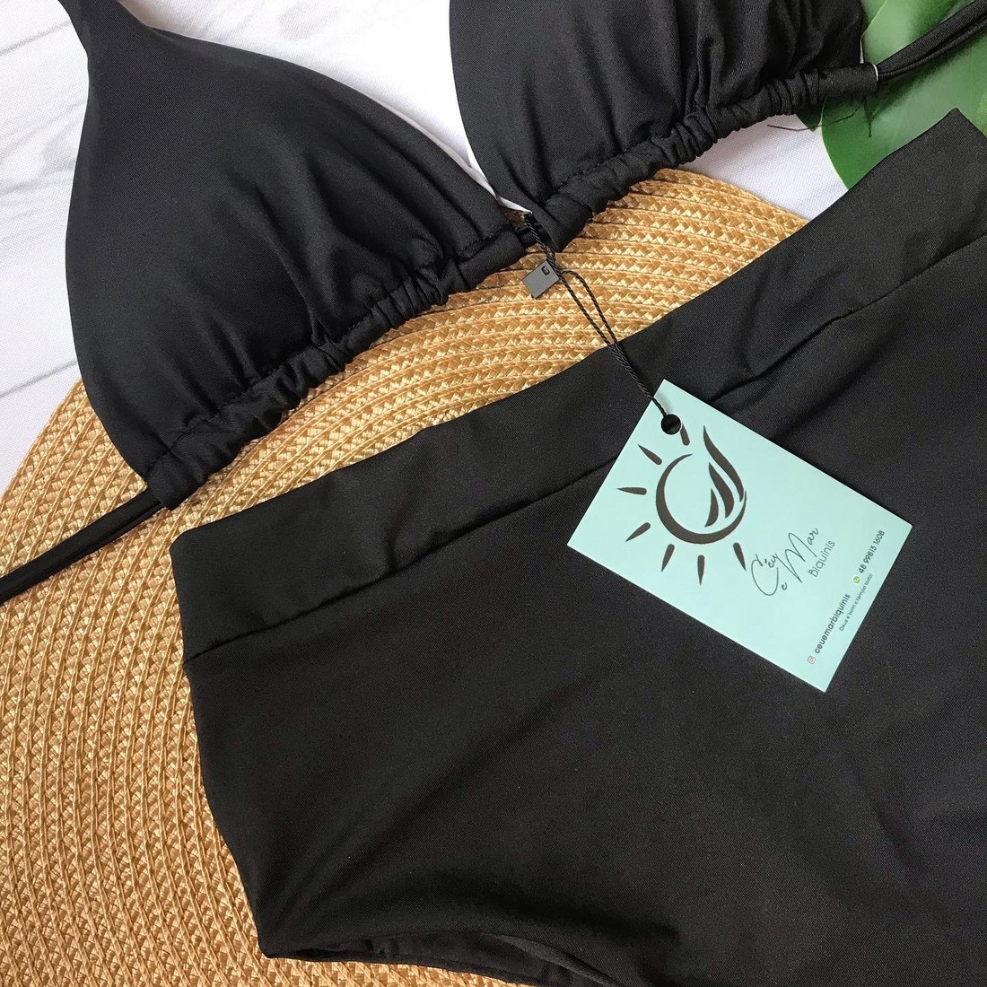 Biquíni Cortininha e HotPants Preto Biquíni Cortininha e HotPants Preto