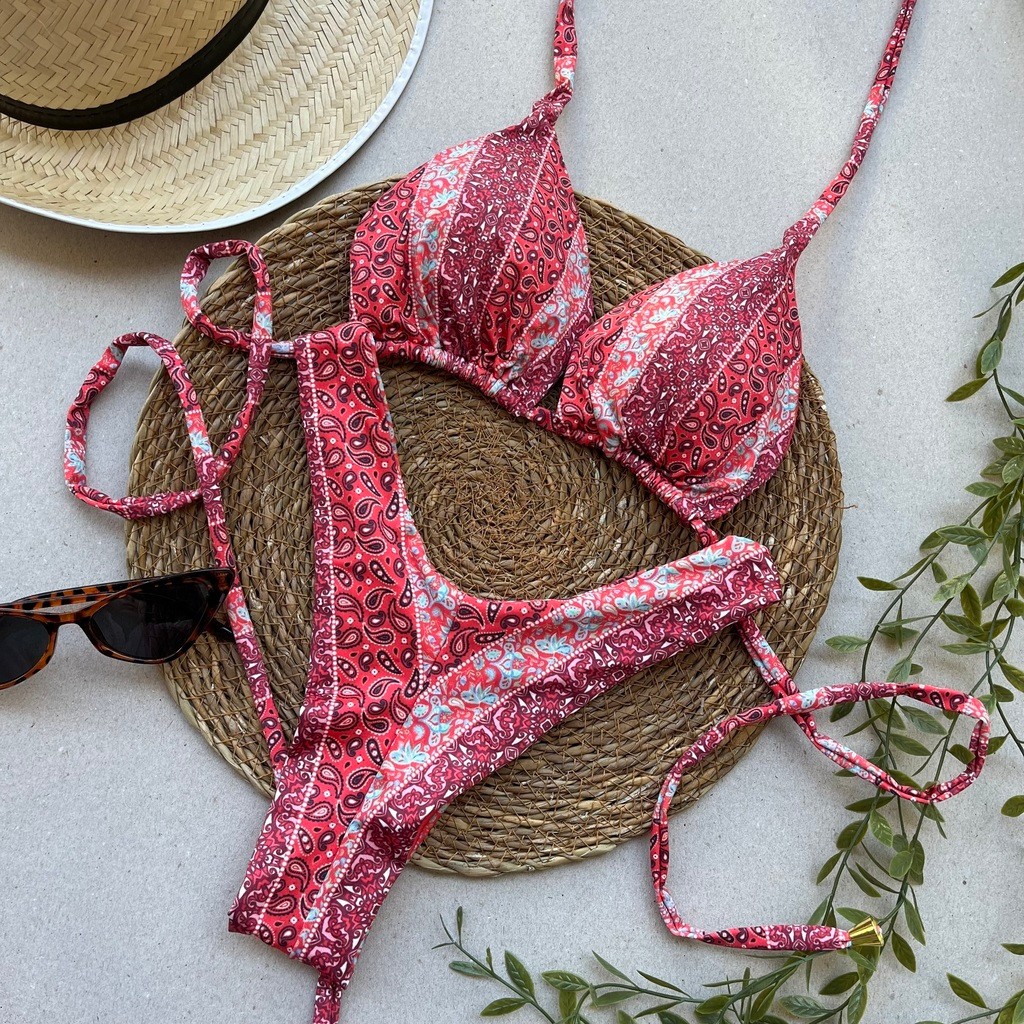 Biquíni Cortininha e Asa delta Paisley Vermelho Biquíni Cortininha e Asa delta Paisley Vermelho