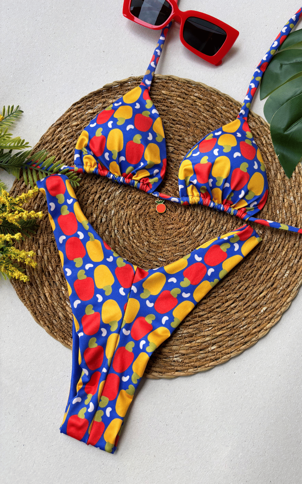 Biquíni Marta Cortininha e Asa delta Azul