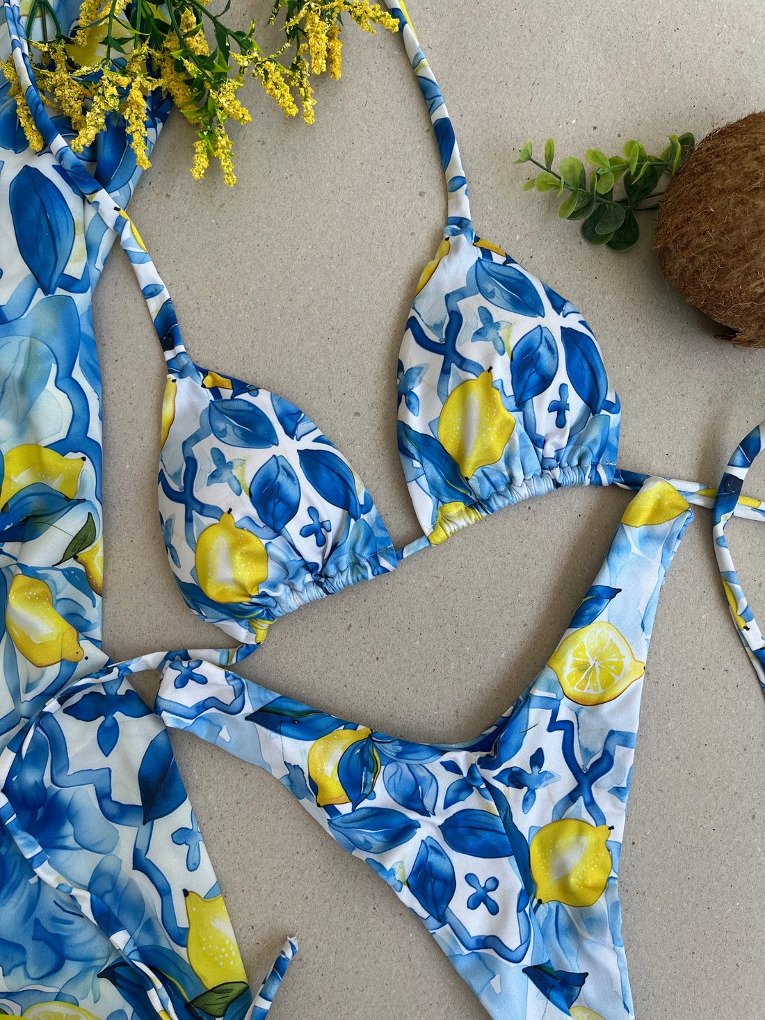 Biquíni Limeira Cortininha e Asa delta Biquíni Limeira Cortininha e Asa delta