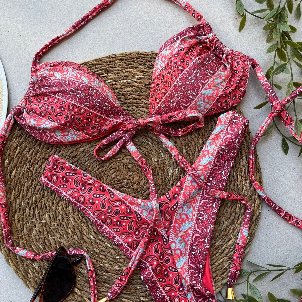 Biquíni Cortininha e Asa delta Paisley Vermelho Biquíni Cortininha e Asa delta Paisley Vermelho