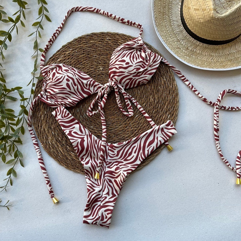 Biquíni Cortininha e Asa delta Aventura