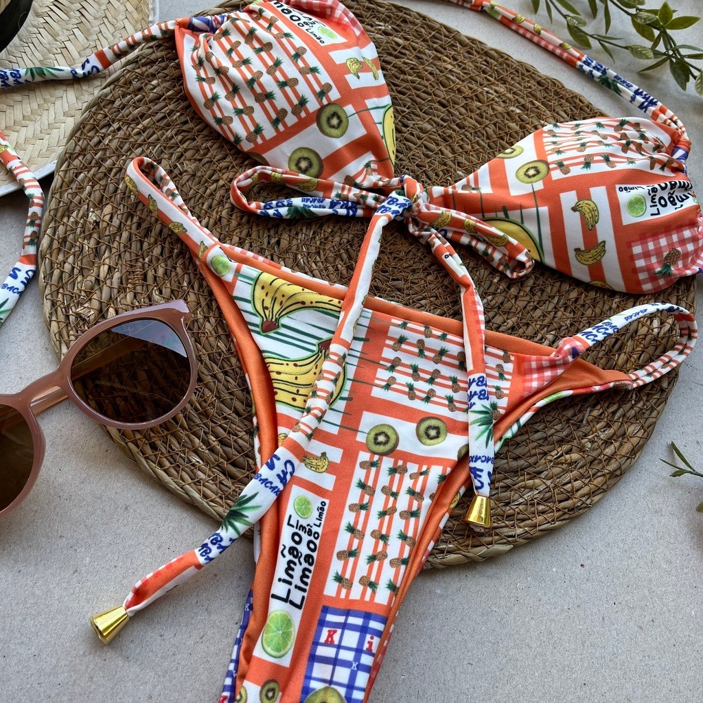 Biquíni Cortininha e Fita Tropical Biquíni Cortininha e Fita Tropical