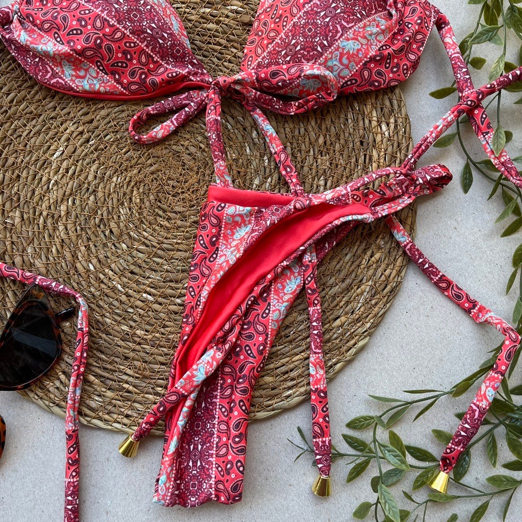 Biquíni Cortininha e Fita Paisley Red Biquíni Cortininha e Fita Paisley Red