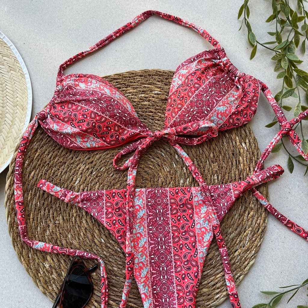 Biquíni Cortininha e Fita Paisley Red Biquíni Cortininha e Fita Paisley Red