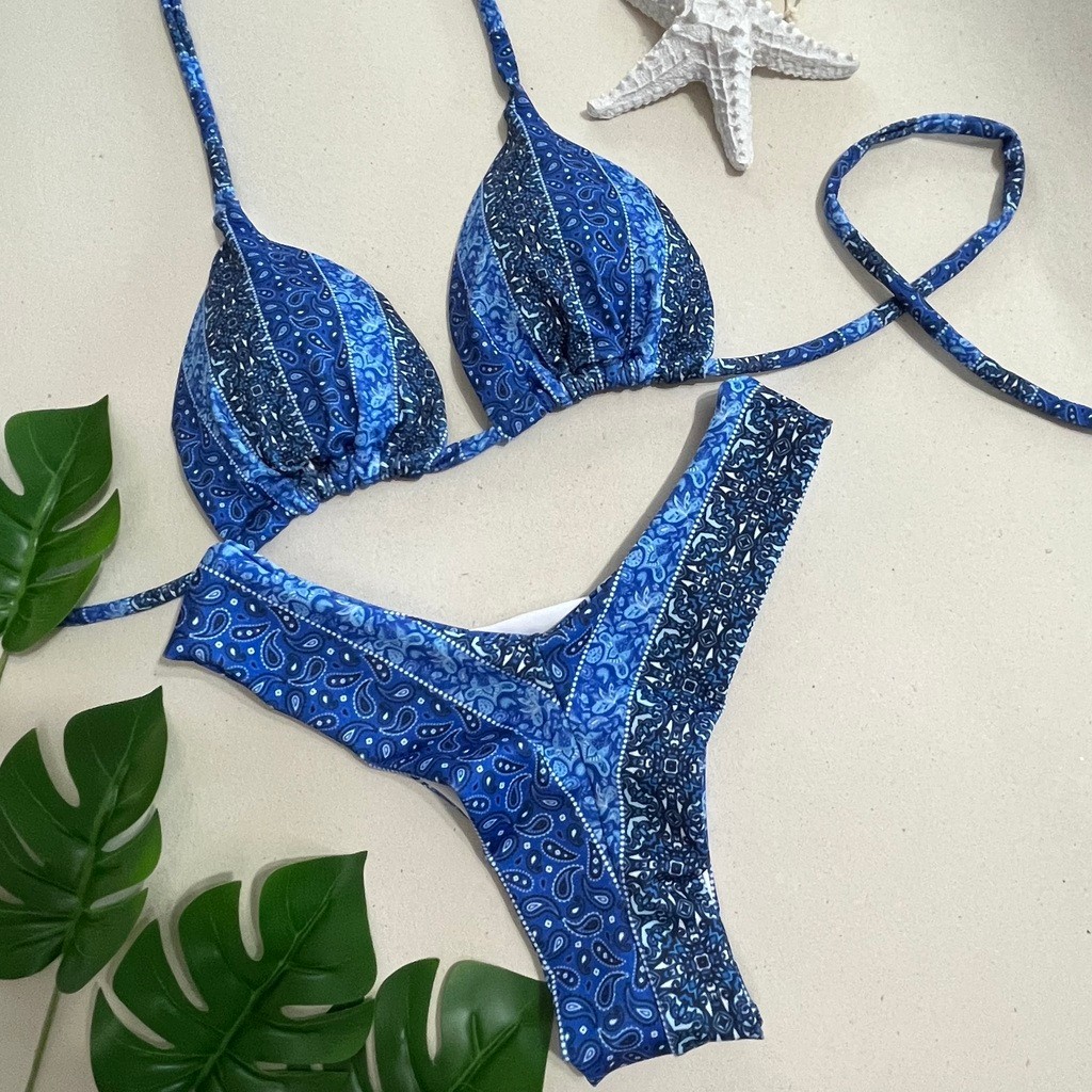 Biquíni Cortininha e Asa Delta Siriu