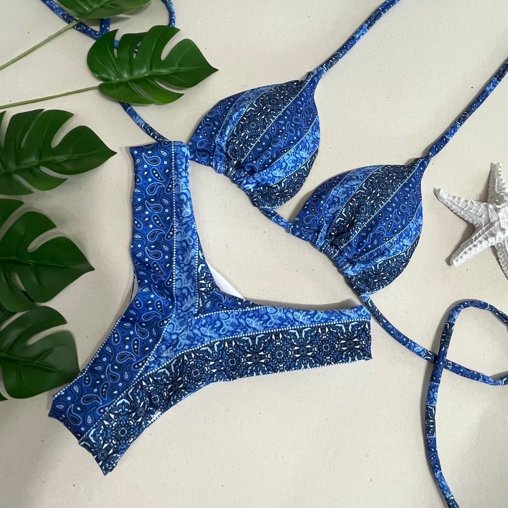 Biquíni Cortininha e Asa Delta Siriu