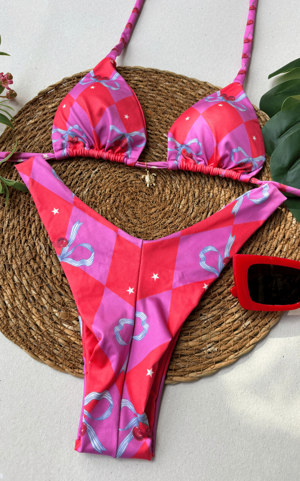 Biquíni Camacho Cortininha e Asa delta