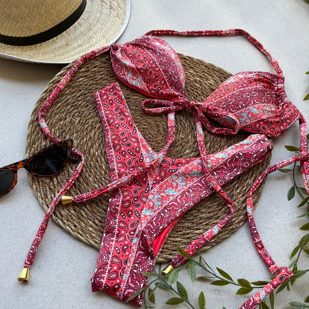 Biquíni Cortininha e Asa delta Paisley Vermelho Biquíni Cortininha e Asa delta Paisley Vermelho