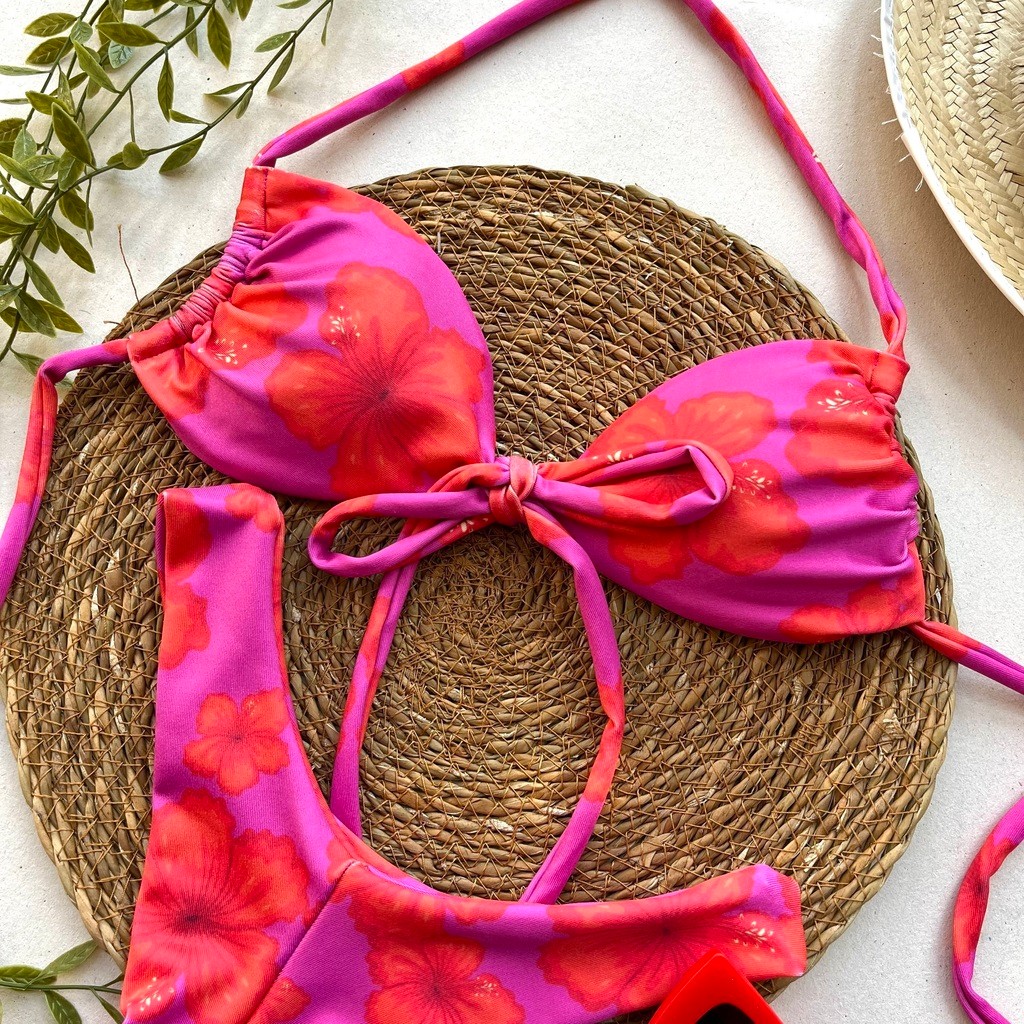 Biquíni Cortininha e Asa delta Empolgação