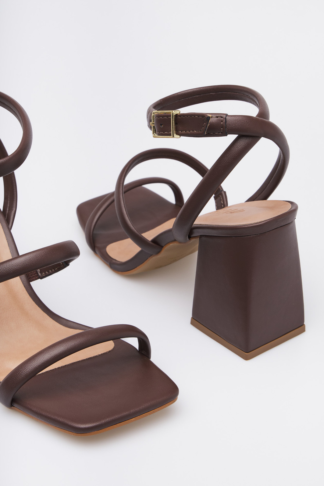 Sandália Tay Marrom Sandália Tay Marrom