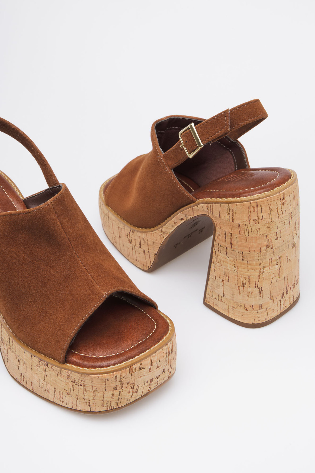 Sandália Tânia Caramelo Sandália Tânia Caramelo