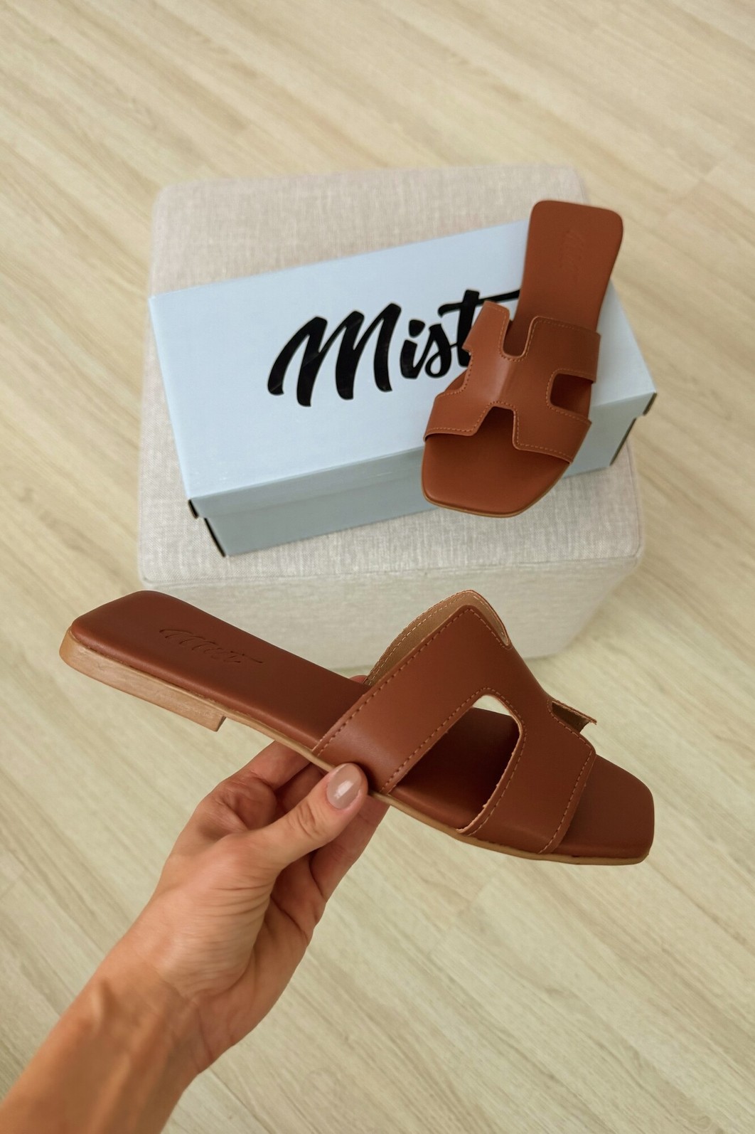 Flat Gigi Camel Flat Gigi Camel