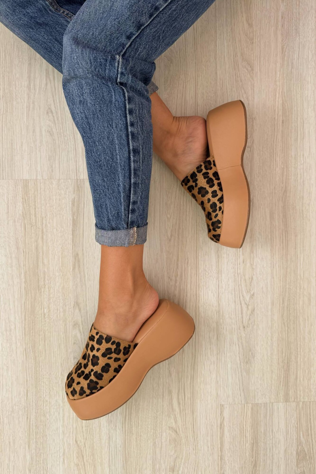 Mule Rebeca Onça Mule Rebeca Onça