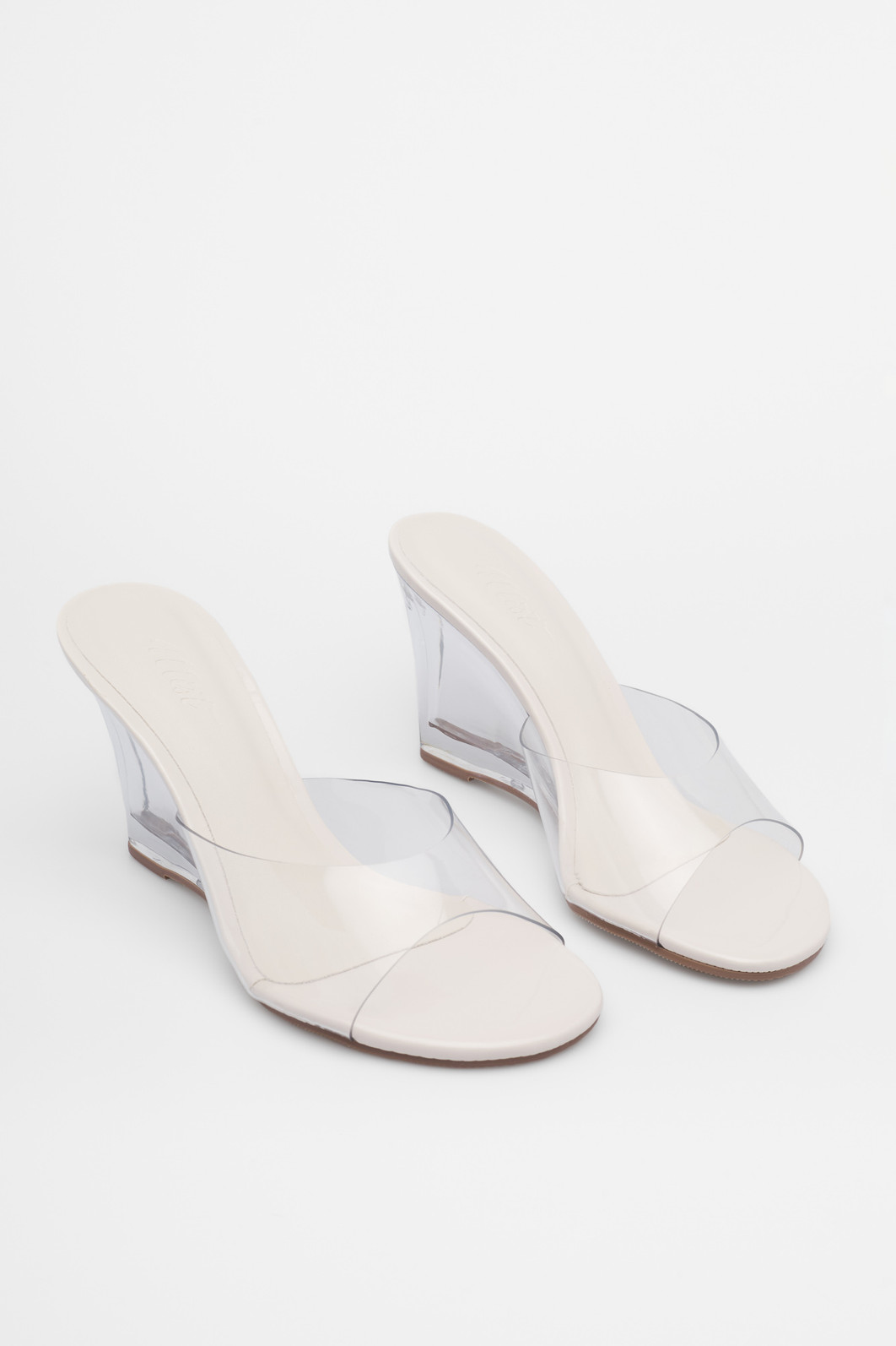 Tamanco Celina Vinil Transparente Salto Wedge Tamanco Celina Vinil Transparente Salto Wedge