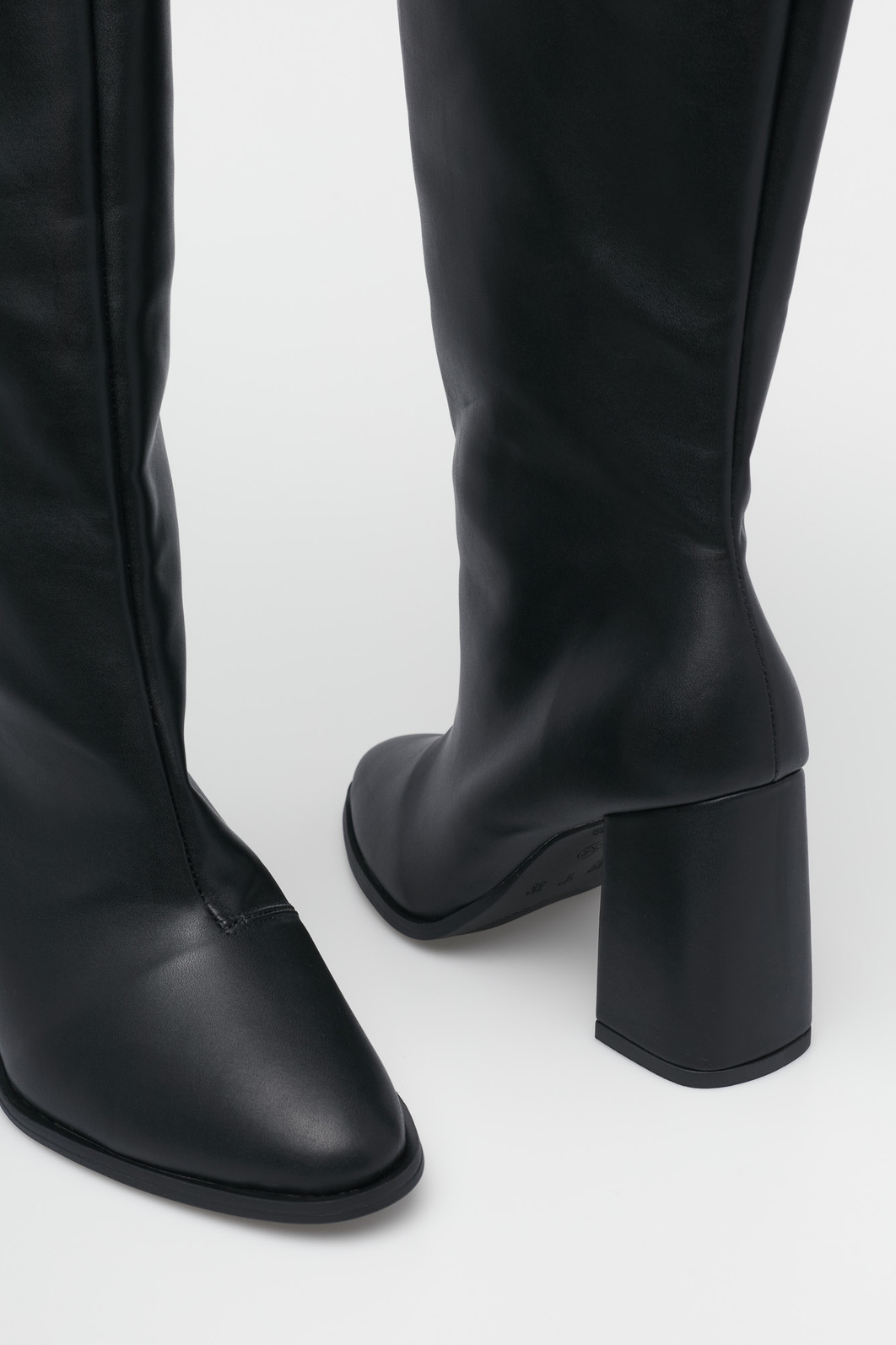 Bota Bianca 2 em 1 Preto Bota Bianca 2 em 1 Preto