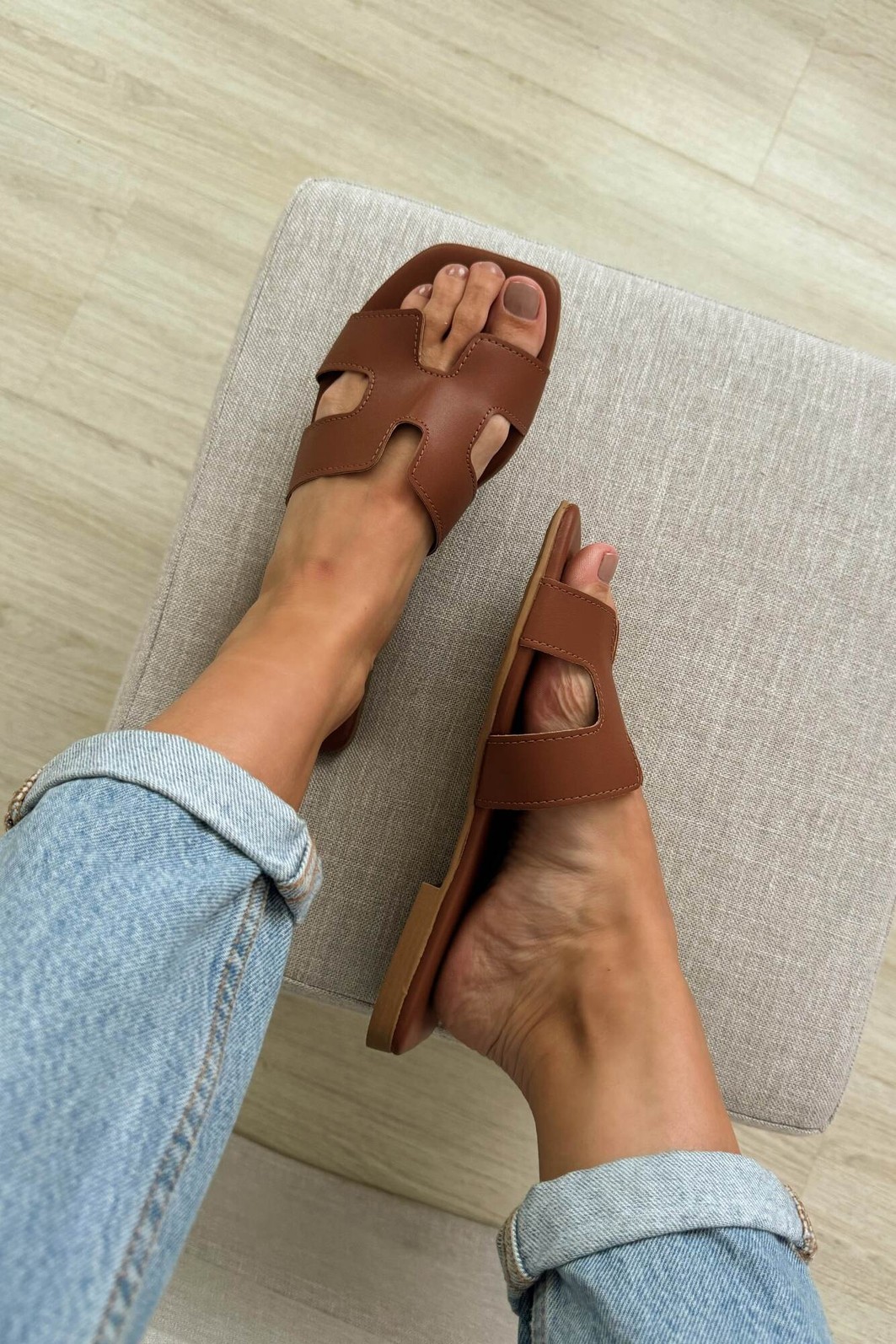 Flat Gigi Camel Flat Gigi Camel