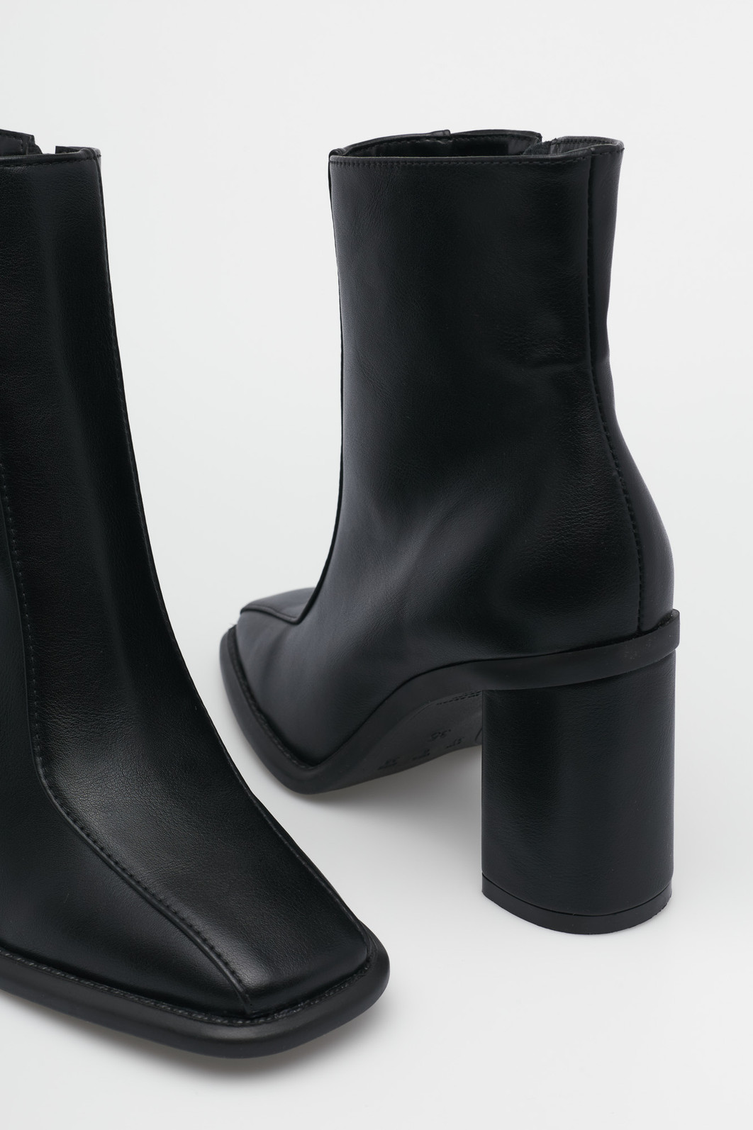 Bota Ankle Boot Malu Preto Bota Ankle Boot Malu Preto