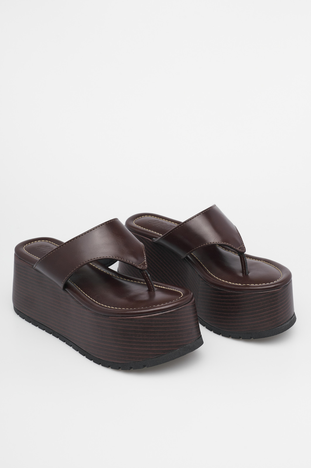Tamanco Flatform Camila Café