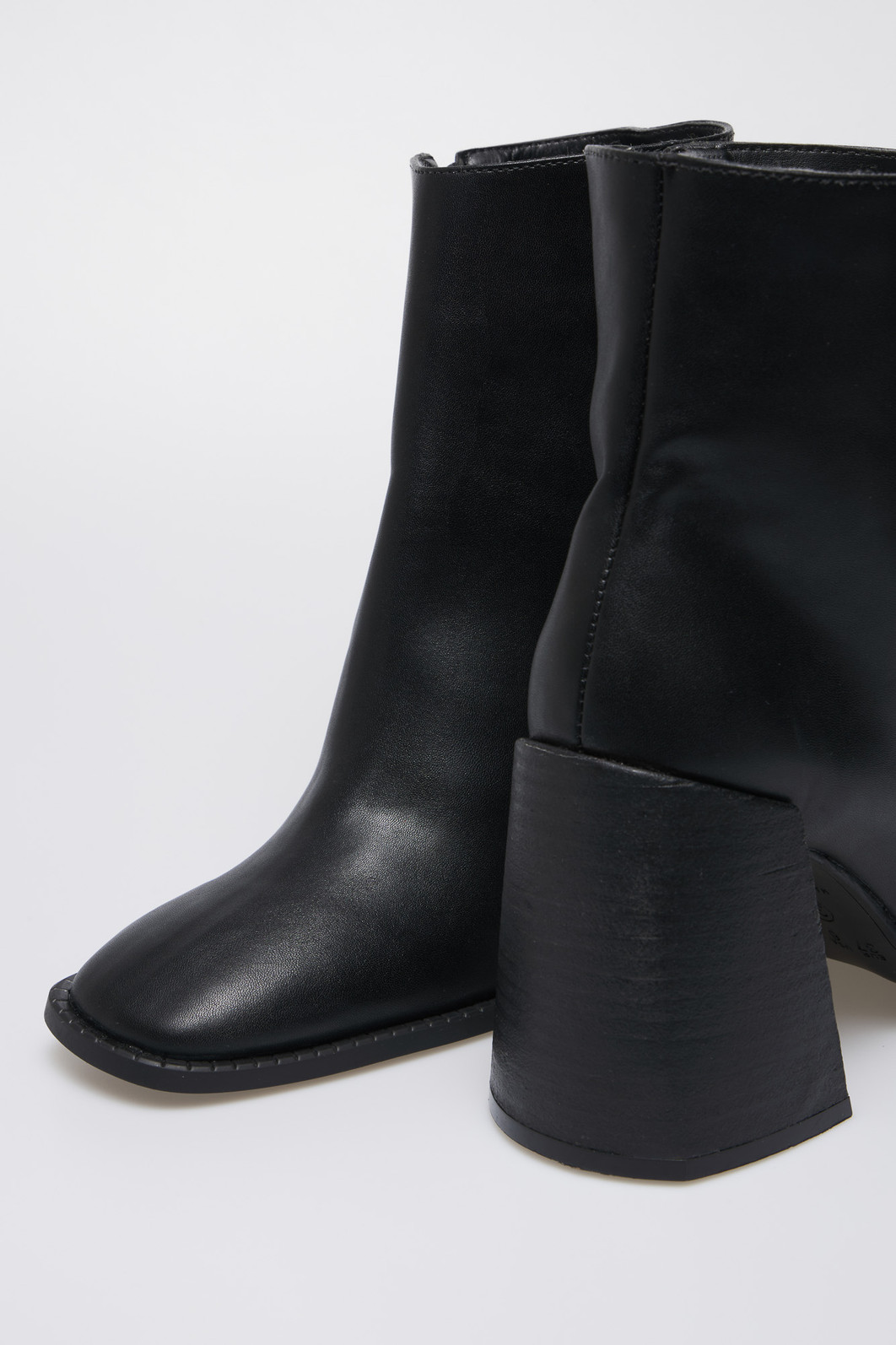 Bota Juliana Preto Bota Juliana Preto