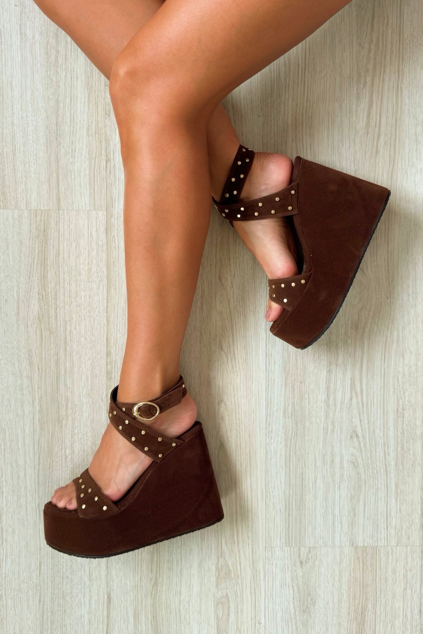 Sandália Amalfi Marrom Plataforma Anabela