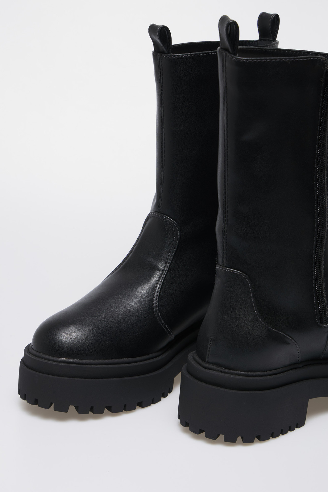 Bota Lilian Preto Bota Lilian Preto