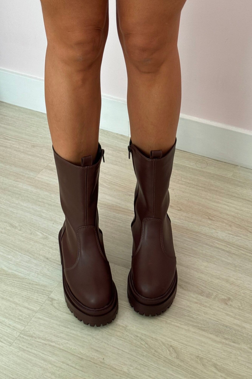 Bota Lilian Marrom Bota Lilian Marrom