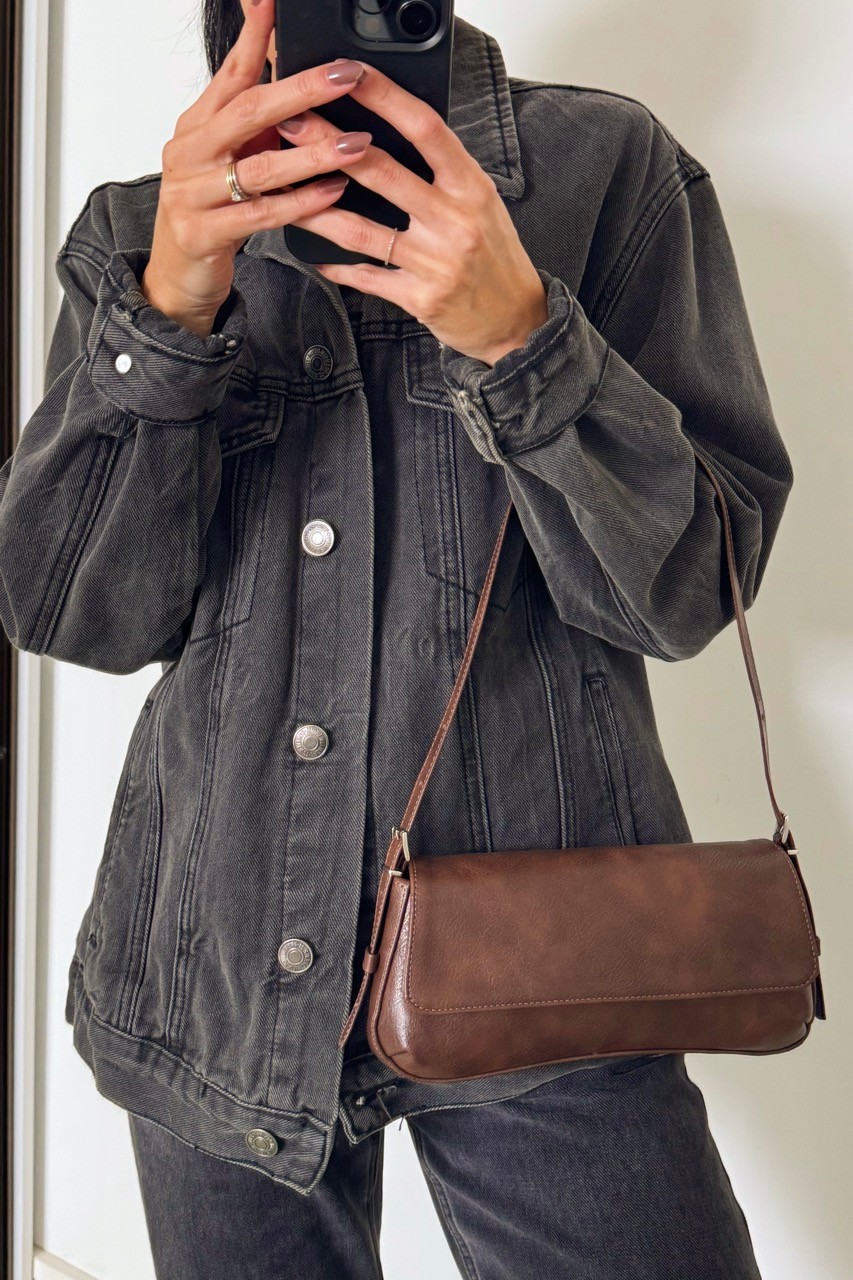 Bolsa Thayla Café MIST - bolsa feminina marrom pequena estilo baguete minimalista