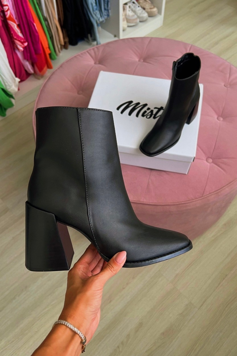 Bota Juliana Preto Bota Juliana Preto