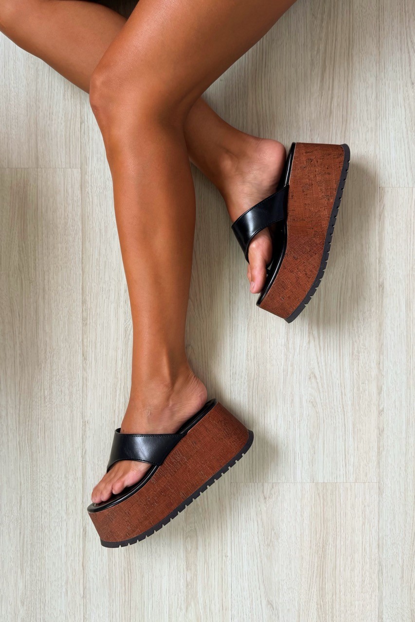 Tamanco Flatform Camila Preto