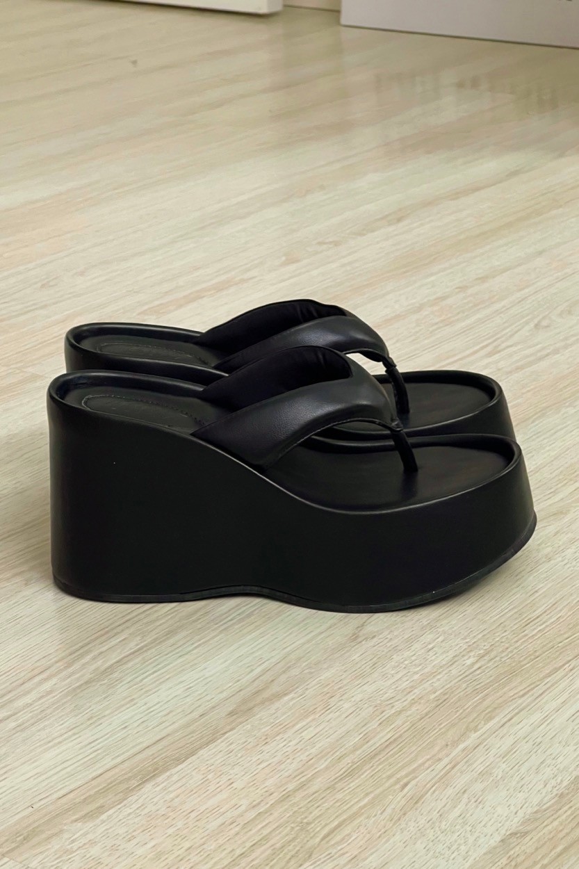 Flat Kauana Preto Flat Kauana Preto