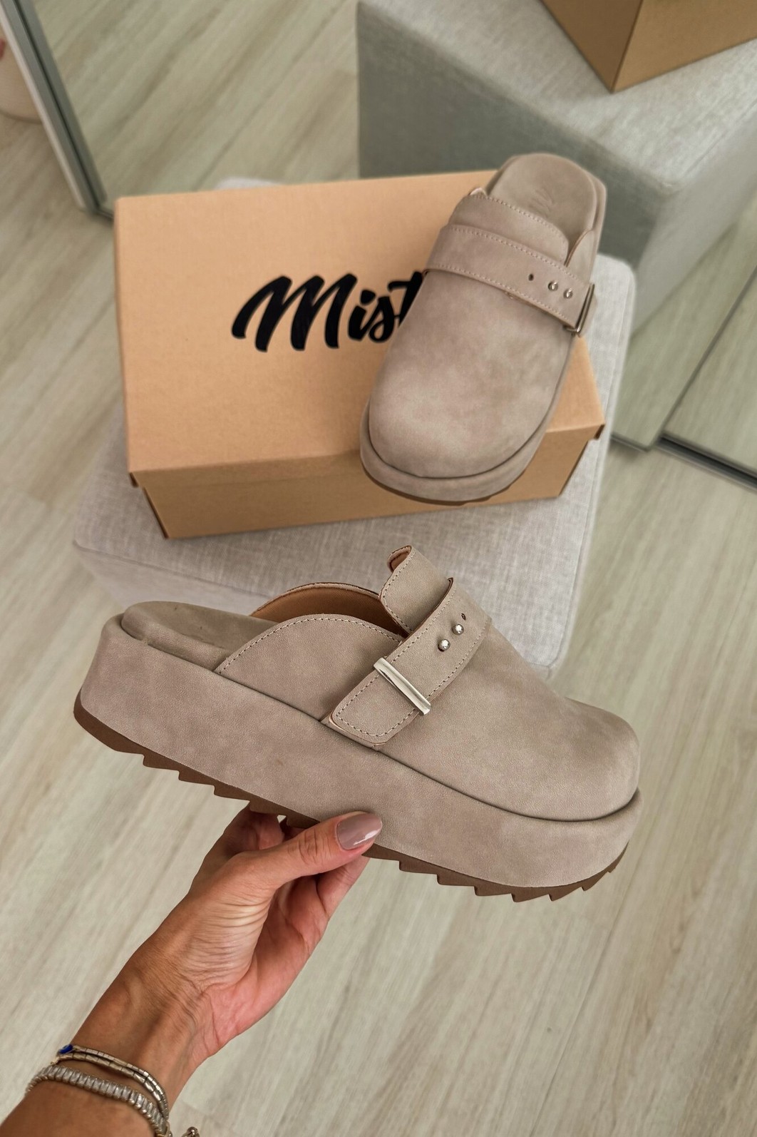 Mule Miriam Areia Mule Miriam Areia