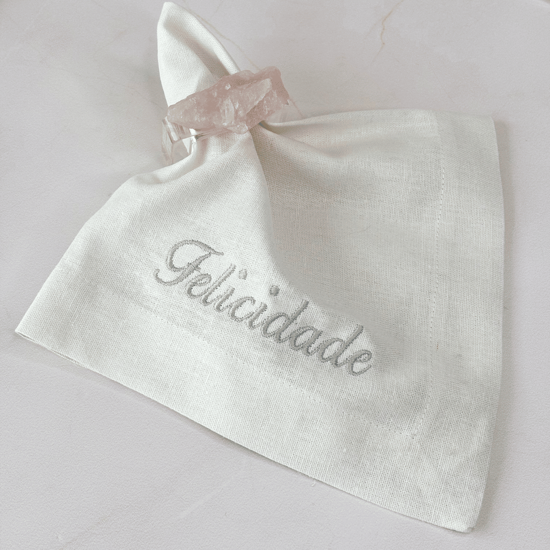 Guardanapos Branco Bordados c/ Valores Essenciais