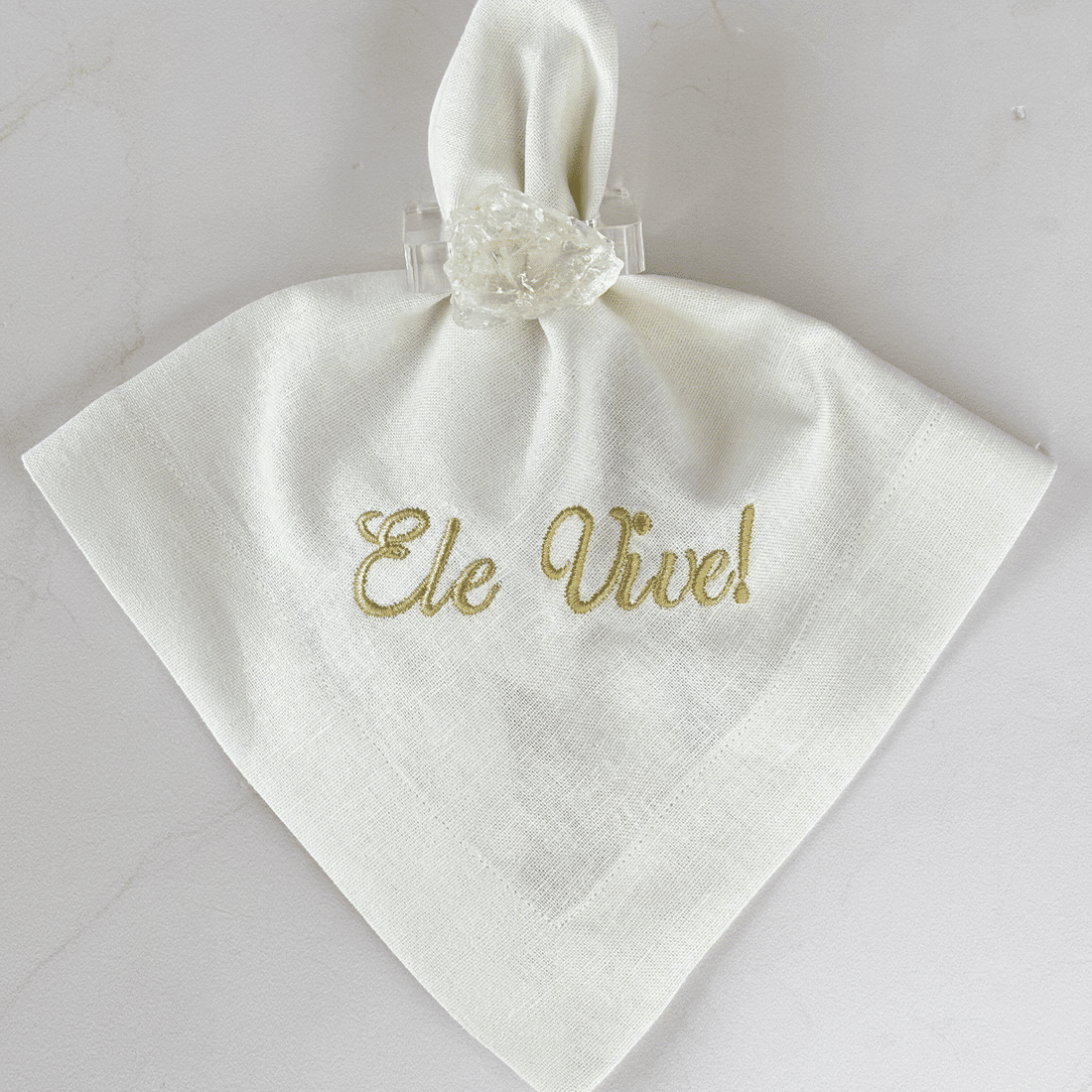 Guardanapos Branco Bordado c/ Mensagens de Fé - 4 Unidades Guardanapos Branco Bordado c/ Mensagens de Fé - 4 Unidades