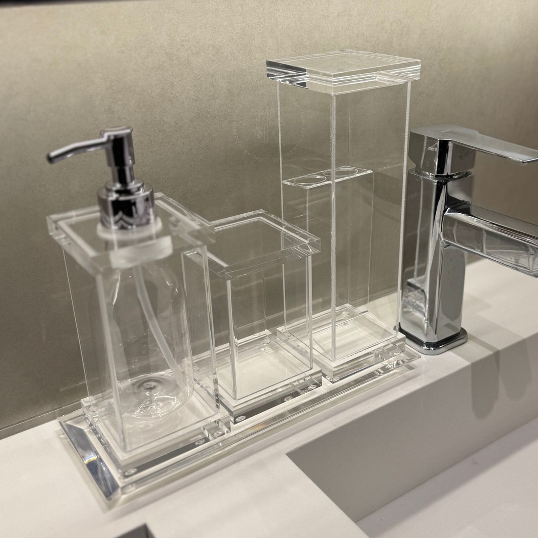 Porta Sabonete Liquido em Acrílico Transparente Porta Sabonete Liquido em Acrílico Transparente