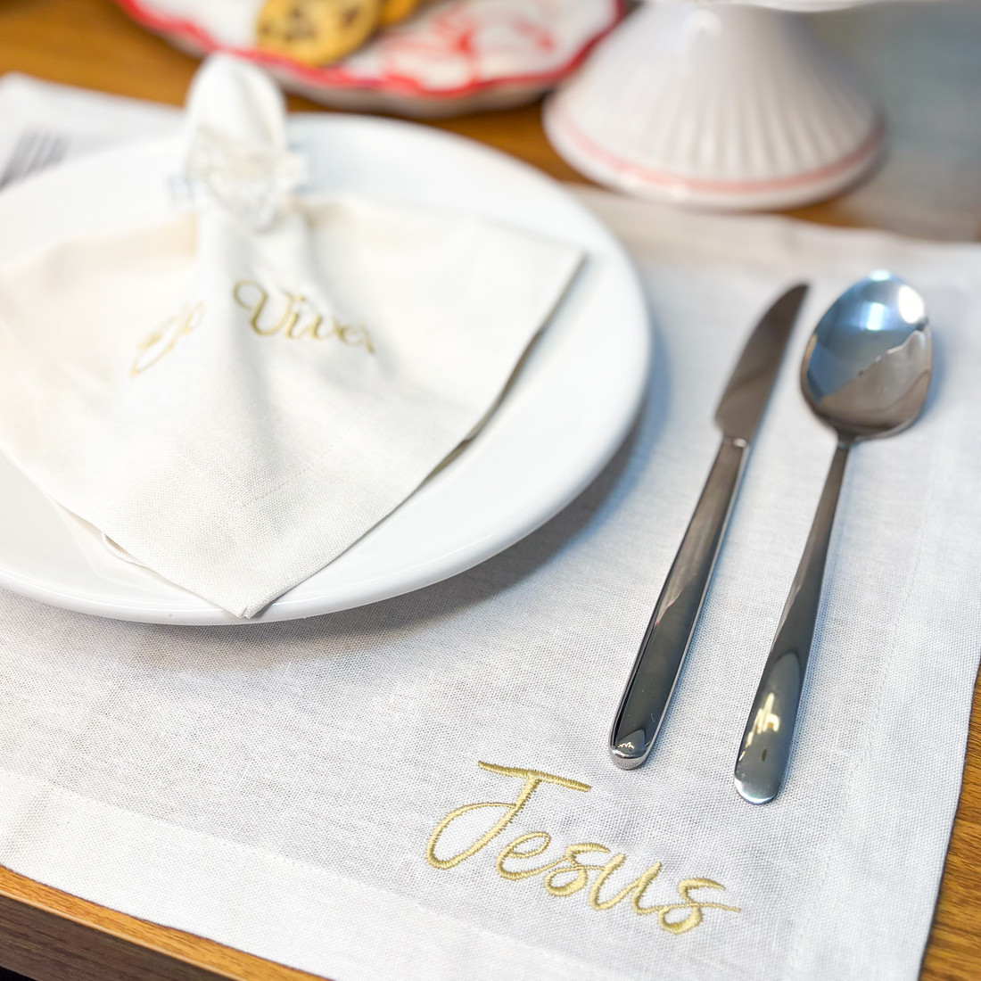 Jogo Americano Branco Bordado Nomes