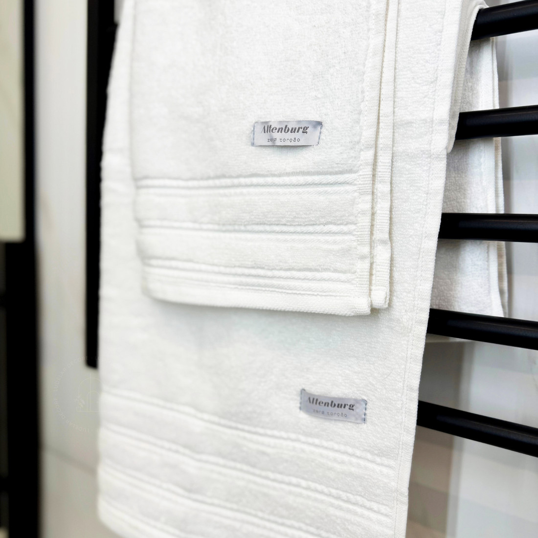 Jogo Toalha Banhão e Rosto Glam Branco 100% Algodão Jogo Toalha Banhão e Rosto Glam Branco 100% Algodão